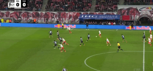 半场：莱比锡2-0法兰克福，哈德、鲍姆加特纳相互传射